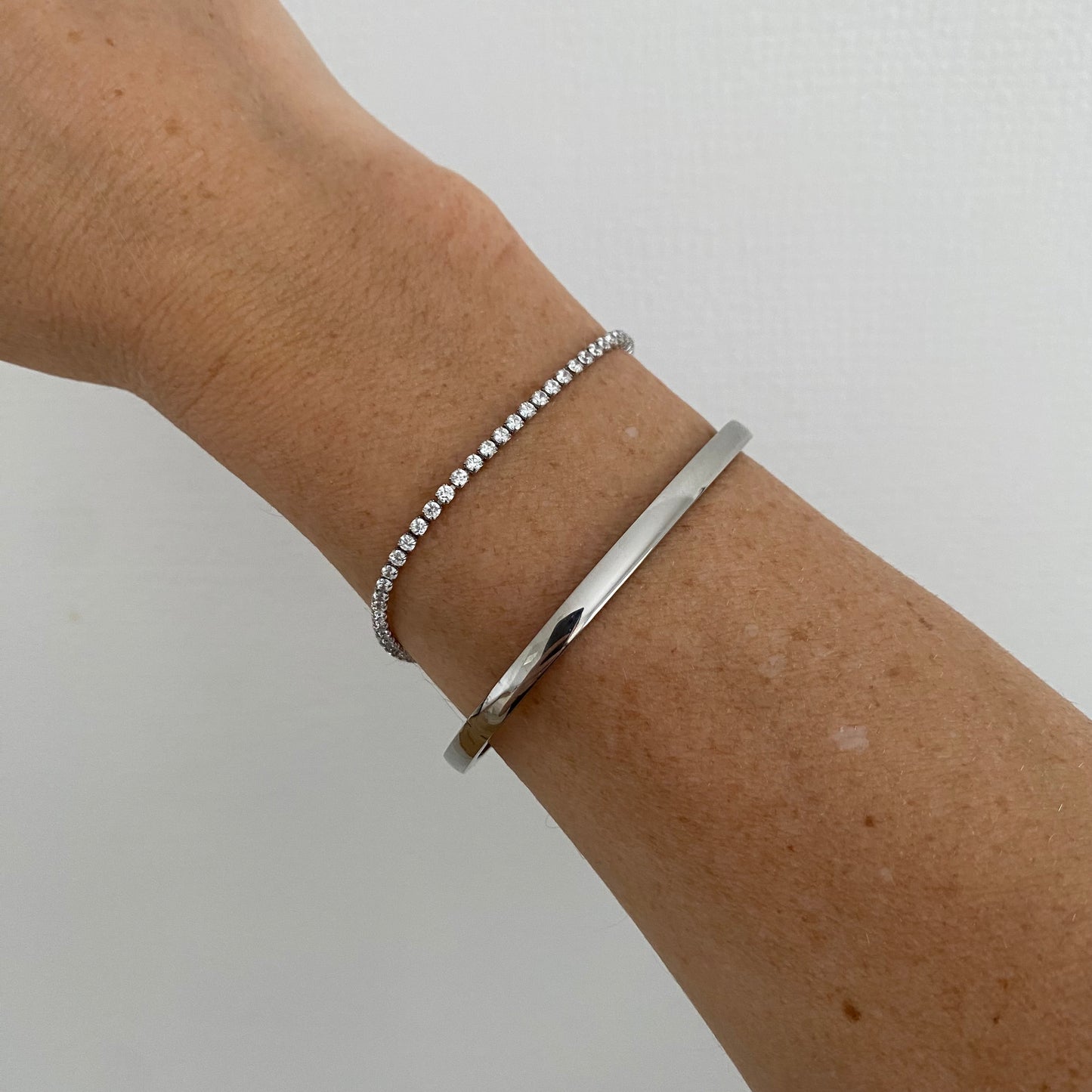 Dylan Bangle 4mm