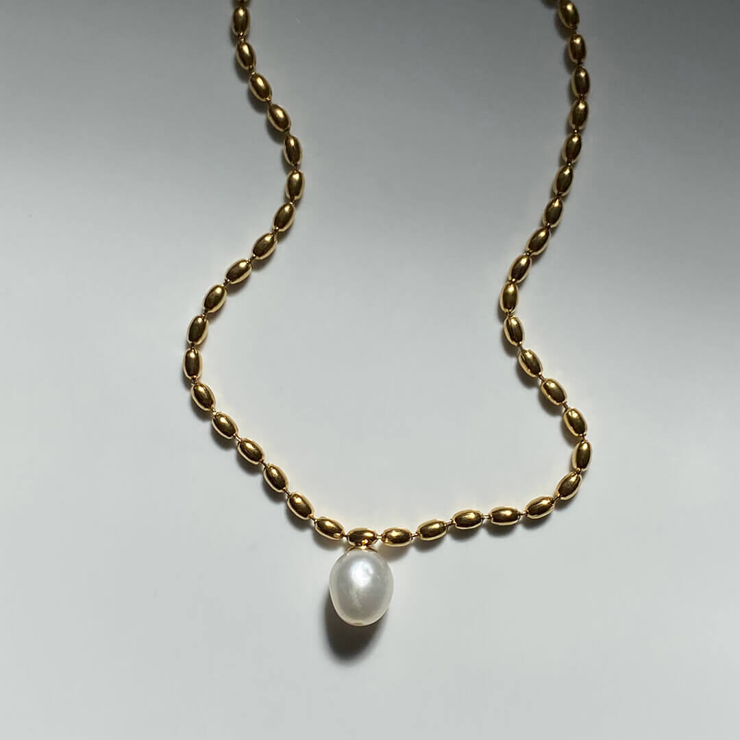 Pearl Pendant Necklace