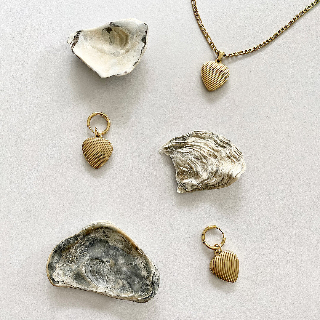 Clam Earrings