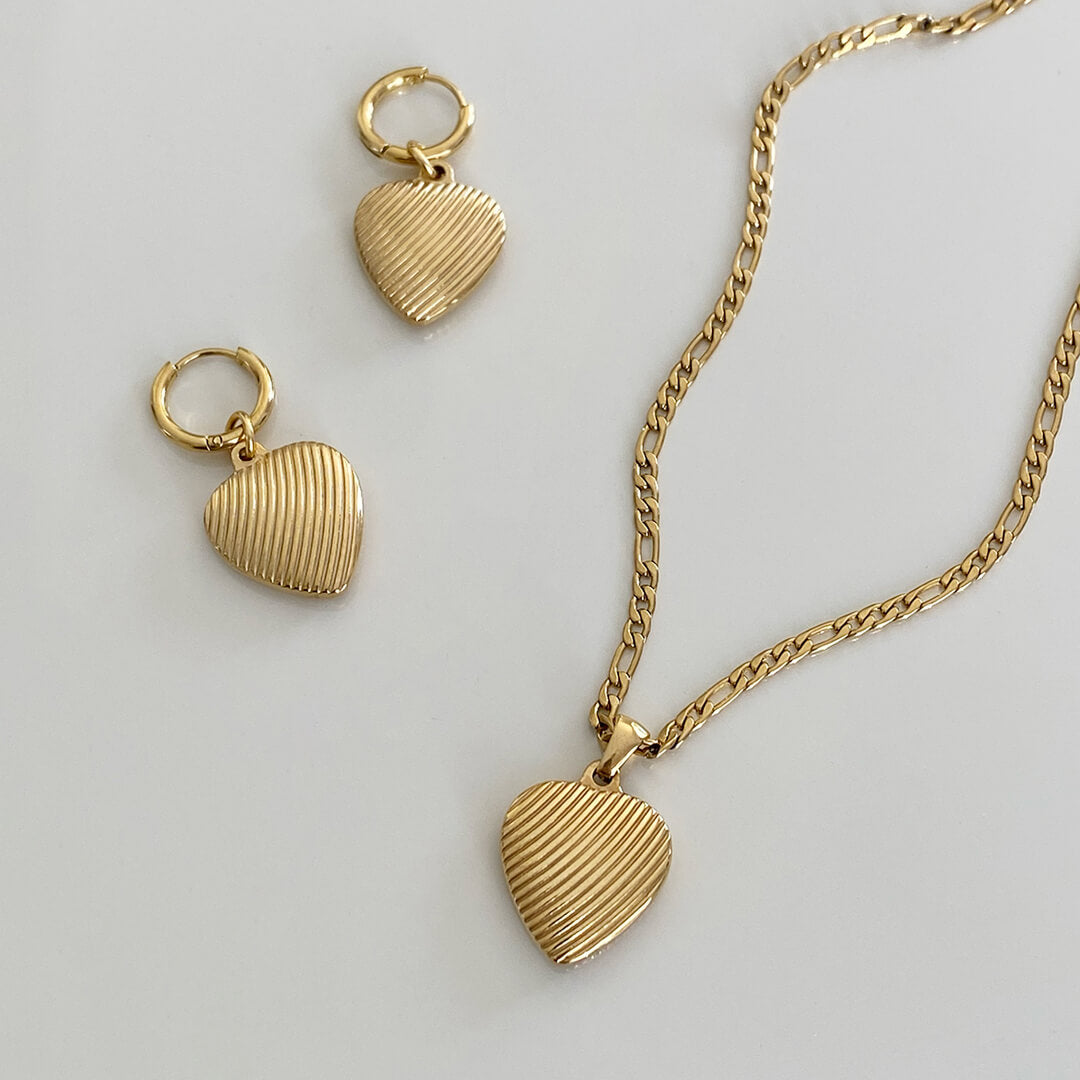 Clam Earrings